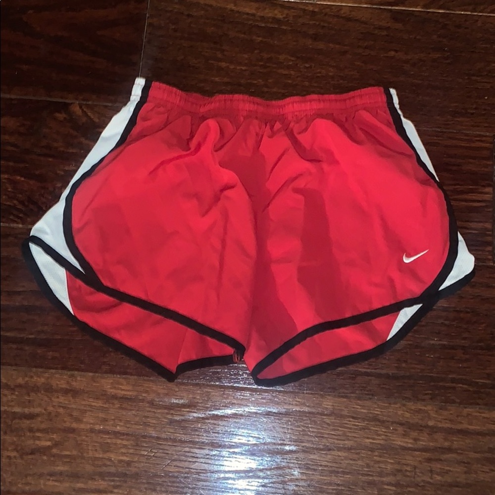 **GIRLS SIZE** Red Nike Shorts